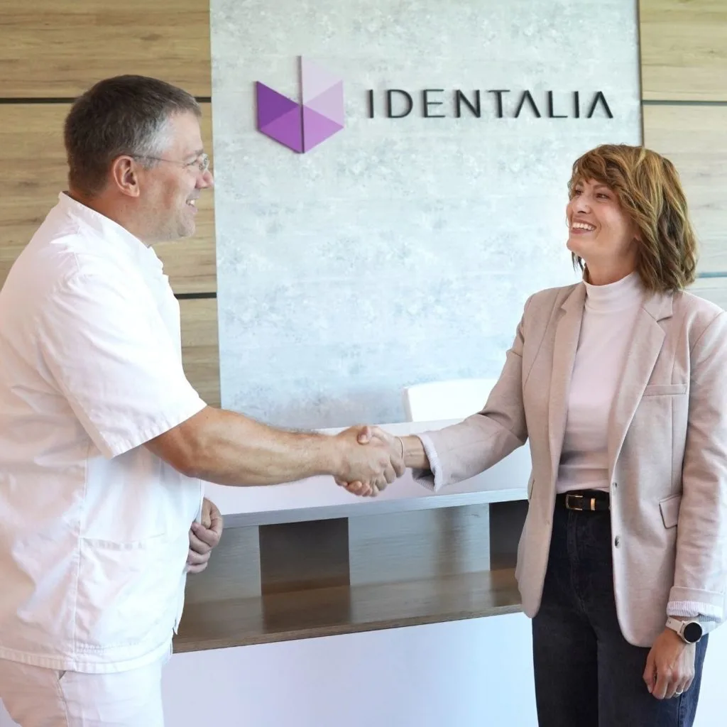 Zubni implantati Identalia